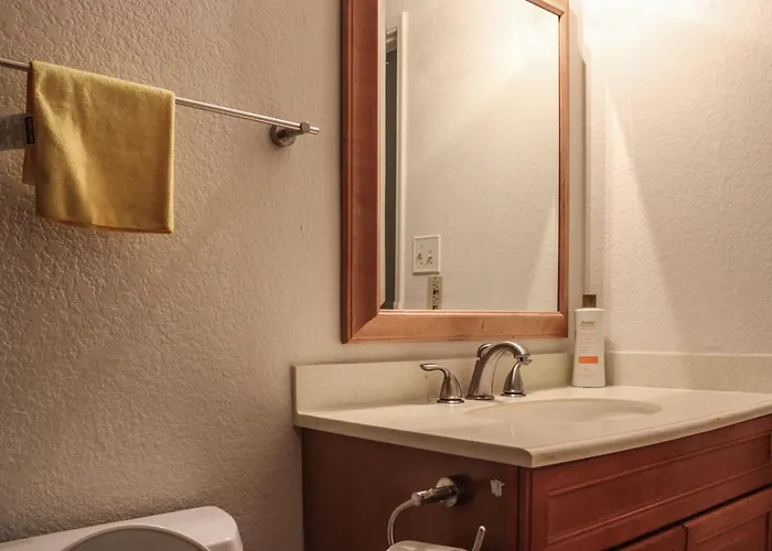 Privatunterkunft 87 Mountain View - Private Bedrooms With Shared Bathroom In Co-living House