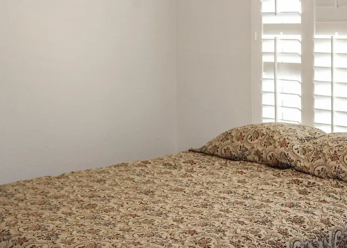 87 Mountain View - Private Bedrooms With Shared Bathroom In Co-living House Privatunterkunft